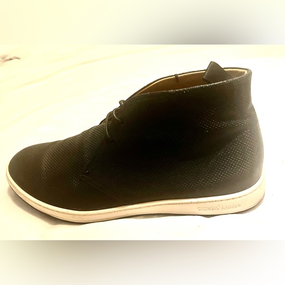 Giorgio Armani Black Pebbled Leather Ankle Boots. Worn once. 8 1/2. - Picture 2 of 11